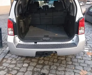 Nissan Pathfinder location. Confort, Premium, SUV, Crossover Voiture à louer en Géorgie ✓ Sans dépôt ✓ RC, CDW, SCDW, Passagers, Vol options d'assurance.