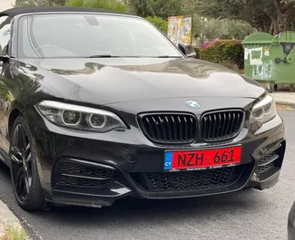 BMW 218i Cabrio 2018 auto rentimine Küprosel, sisaldab ✓ Bensiin kütust ja 185 hobujõudu ➤ Alates 120 EUR päevas.