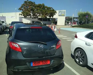 Ενοικίαση Mazda Demio. Αυτοκίνητο Οικονομική προς ενοικίαση στην Κύπρο ✓ Κατάθεση 600 EUR ✓ Επιλογές ασφάλισης: TPL, CDW, SCDW, Καινούρια.