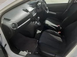 Mazda Demio rent. Ökonoomne auto rentimiseks Küprosel ✓ Tagatisraha 600 EUR ✓ Kindlustuse valikud: TPL, CDW, Vargus.