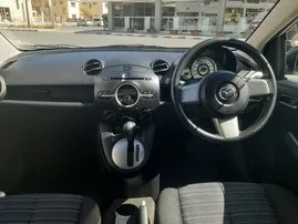 Mazda Demio 2011 pieejams noma Larnakā, ar neierobežots kilometru limitu.