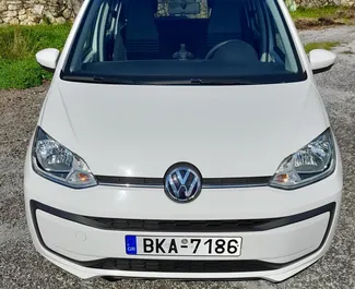 Kiralık bir Volkswagen Up Girit'te, Yunanistan ön görünümü ✓ Araç #4092. ✓ Manuel TM ✓ 0 yorumlar.