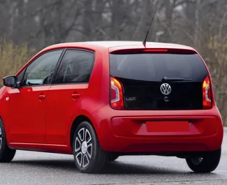 Volkswagen Up 2021 auto rentimine Kreekas, sisaldab ✓ Bensiin kütust ja 60 hobujõudu ➤ Alates 31 EUR päevas.
