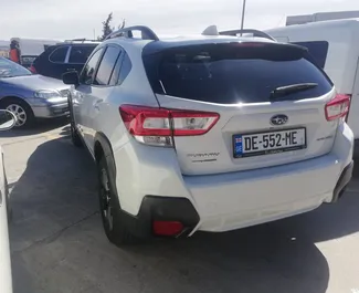 Subaru Crosstrek 2018 için kiralık Benzin 2,0L motor, Tiflis'te.