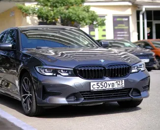 Automašīnas noma BMW 320i #4190 ar Automātiskais pārnesumu kārbu Adlerā, aprīkots ar 2,0L dzinēju ➤ No Viktors Krievijā.