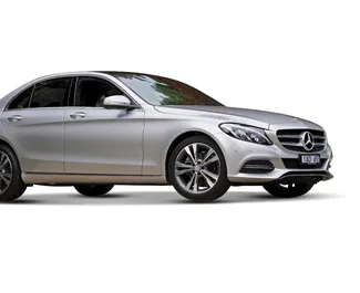 واجهة أمامية لسيارة إيجار Mercedes-Benz C200 d في في أيا نابا, قبرص ✓ رقم السيارة 4241. ✓ ناقل حركة أوتوماتيكي ✓ تقييمات 0.