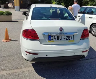 واجهة أمامية لسيارة إيجار Fiat Linea في في مطار أنطاليا, تركيا ✓ رقم السيارة 4302. ✓ ناقل حركة يدوي ✓ تقييمات 3.
