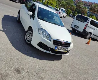 Fiat Linea 2018 location de voiture en Turquie, avec ✓ Diesel carburant et 90 chevaux ➤ À partir de 17 USD par jour.