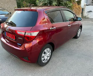 Прокат машини Toyota Vitz #4374 (Автомат) у Ларнаці, з двигуном 1,5л. Бензин ➤ Безпосередньо від Джонні на Кіпрі.