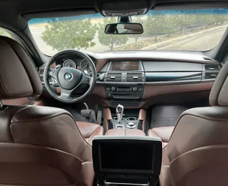 BMW X6 2012 galimas nuomai Tbilisyje, su neribotas kilometrų apribojimu.