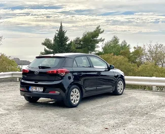 Autóbérlés Hyundai i20 #4387 Automatikus Budva városában, 1,4L motorral felszerelve ➤ Luka-től Montenegróban.