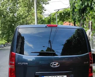 Ενοικίαση Hyundai H1. Αυτοκίνητο Άνεση, Crossover, Μίνι βαν προς ενοικίαση στη Γεωργία ✓ Κατάθεση 700 GEL ✓ Επιλογές ασφάλισης: TPL, CDW, Επιβάτες, Κλοπή.