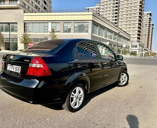 Alquiler de coches Chevrolet Aveo n.º 4431 Automático en el aeropuerto de Bakú, equipado con motor de 1,2L ➤ De Murat en Azerbaiyán.