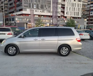 Орендуйте Honda Odyssey 2008 в Албанії. Паливо: Бензин. Потужність: 244 к.с. ➤ Вартість від 55 EUR за добу.