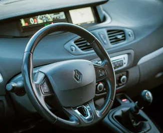 Renault Scenic 2014 autóbérlés Montenegróban, jellemzők ✓ Dízel üzemanyag és 70 lóerő ➤ Napi 15 EUR-tól kezdődően.