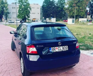 租车 Skoda Fabia #4496 Automatic 在 在贝奇，配备 1.2L 发动机 ➤ 来自 Filip 在黑山。