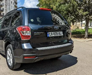 Subaru Forester Limited 2015 auto rentimine Gruusias, sisaldab ✓ Bensiin kütust ja 220 hobujõudu ➤ Alates 85 GEL päevas.