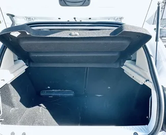 Dacia Sandero Stepway 2019, Ön tahrik sistem ile, Tiran'da mevcut.