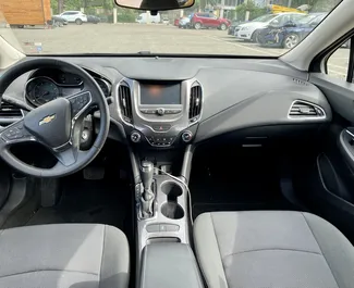 Chevrolet Cruze 2018 ar Priekšējā piedziņa sistēmu, pieejams Tbilisi.