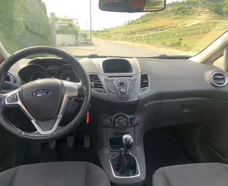 Ford Fiesta vuokraus. Taloudellinen auto vuokrattavana Albaniassa ✓ Vakuusmaksu 100 EUR ✓ Vakuutusvaihtoehdot: TPL, CDW, SCDW, FDW, Varkaus.