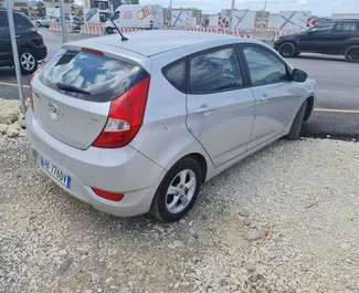 Vermietung Hyundai Accent. Wirtschaft Fahrzeug zur Miete in Albanien ✓ Kaution Einzahlung von 300 EUR ✓ Versicherungsoptionen KFZ-HV, TKV, Ausland.
