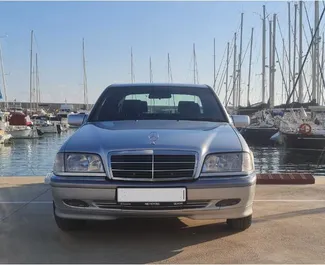 Wypożyczalnia Mercedes-Benz C220 w Barcelonie, Hiszpania ✓ Nr 4817. ✓ Skrzynia Manualna ✓ Opinii: 0.