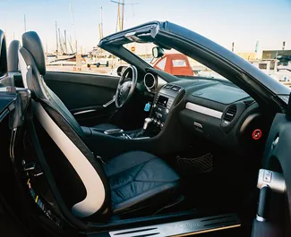 Mercedes-Benz SLK Cabrio 2008 on rentimiseks saadaval Barcelonas, piiranguga 100 km/päev kilomeetrit.
