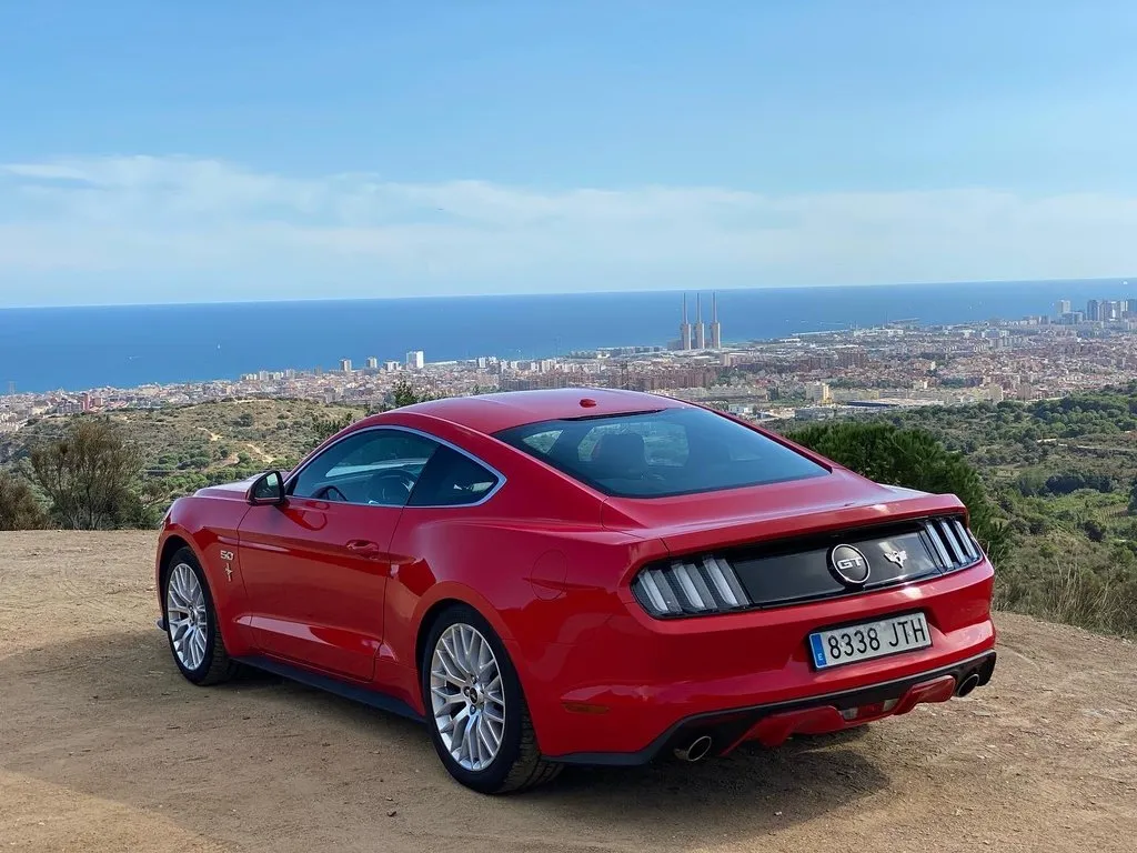 Аренда Ford Mustang GT #4896 в Барселоне, Испания ➤ TakeCars.com