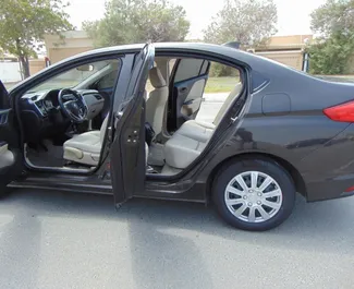 Ενοικίαση αυτοκινήτου Honda City #4957 με κιβώτιο ταχυτήτων Αυτόματο στο Ντουμπάι, εξοπλισμένο με κινητήρα 1,5L ➤ Από Karim στα Ηνωμένα Αραβικά Εμιράτα.