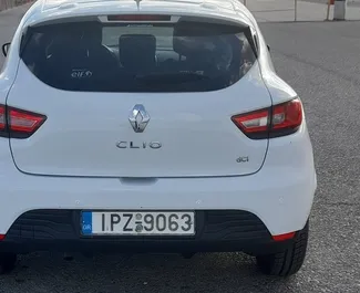 Renault Clio 4 2017 automobilio nuoma Graikijoje, savybės ✓ Dyzelinas degalai ir 90 arklio galios ➤ Nuo 36 EUR per dieną.