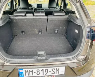 무제한의 주행 제한이 있는 트빌리시에서에서 대여 가능한 Mazda CX-3 2018.