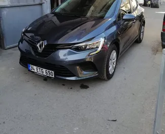 在 在土耳其 租赁 Renault Clio 5 2021 汽车，特点包括 ✓ 使用 Petrol 燃料和 90 马力 ➤ 起价 30 USD 每天。