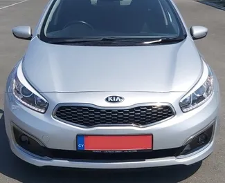 Priekinė automobilio, kurį nuomojate Kia Ceed Pafoso oro uoste, Kipras vaizdas ✓ Automobilis #5023. ✓ Pavarų dėžė Rankinis TM ✓ Atsiliepimai 0.