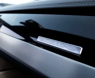 Audi A8 L noma. Premium, Luksusa automašīna nomai Spānijā ✓ Depozīts 1000 EUR ✓ Apdrošināšanas iespējas: TPL, SCDW.