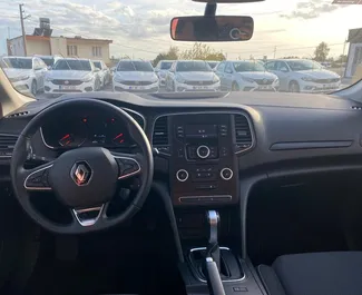 Renault Megane Sedan kiralama. Konfor Türünde Araç Kiralama Türkiye'de ✓ Depozito 500 USD ✓ TPL, CDW, SCDW, FDW, Yolcular, Hırsızlık, Yurtdışı, Genç, Depozito Yok sigorta seçenekleri.