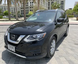Prenájom auta Nissan Rogue 2019 v v SAE, s vlastnosťami ✓ palivo Benzín a výkon 154 koní ➤ Od 90 AED za deň.