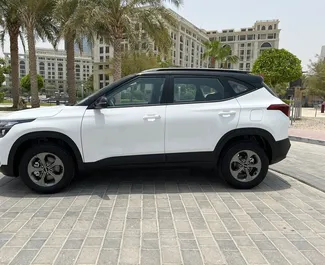 Kia Seltos 2023 location de voiture dans les EAU, avec ✓ Essence carburant et 154 chevaux ➤ À partir de 90 AED par jour.