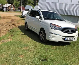 SsangYong Korando Turismo udlejning. Komfort, Minivan Bil til udlejning i Georgien ✓ Depositum på 300 GEL ✓ TPL, CDW, SCDW, I udlandet forsikringsmuligheder.
