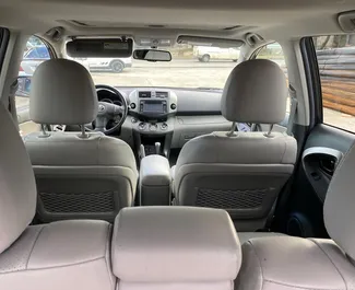 Alquiler de Toyota Rav4. Coche Confort, SUV, Cruce para alquilar en Georgia ✓ Depósito de 300 GEL ✓ opciones de seguro TPL, CDW, SCDW, En el extranjero.