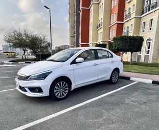 Framvy av en hyrbil Suzuki Ciaz i Dubai, Förenade Arabemiraten ✓ Bil #5732. ✓ Växellåda Automatisk TM ✓ 0 recensioner.