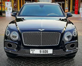 Pronájem auta Bentley Bentayga 2022 v SAE, s palivem Benzín a výkonem  koní ➤ Cena od 2910 AED za den.