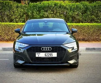 تأجير سيارة Audi A3 Sedan رقم 5668 بناقل حركة أوتوماتيكي في في دبي، مجهزة بمحرك 3,0 لتر ➤ من كريم في في الإمارات العربية المتحدة.