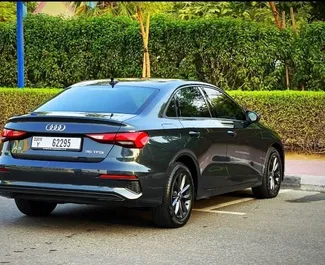 Audi A3 Sedan – автомобиль категории Комфорт, Премиум напрокат в ОАЭ ✓ Депозит 3000 AED ✓ Страхование: ОСАГО.