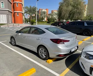 Alquilar Hyundai Elantra en Dubai EAU