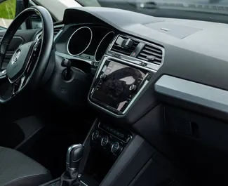 Dīzeļdegviela 2,0L dzinējs Volkswagen Tiguan 2019 nomai Budvā.