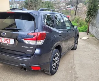 Benzin 2,5L motor af Subaru Forester Limited 2020 til udlejning i Tbilisi.