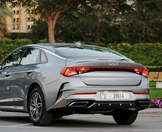 Aluguel de Carro Kia K5 #5996 com transmissão Automático no Dubai, equipado com motor 2,5L ➤ De Akil nos Emirados Árabes Unidos.