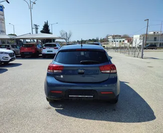 Kia Rio bérlése. Gazdaságos, Kényelmes típusú autó bérlése Görögországban ✓ Letét 500 EUR ✓ Biztosítási opciók: TPL, CDW, SCDW.