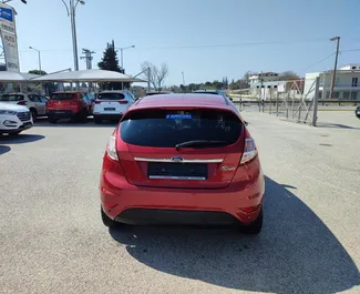 Ford Fiesta 2016 on rentimiseks saadaval Thessaloniki lennujaamas, piiranguga 150 km/päev kilomeetrit.