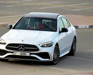 A bérelt Mercedes-Benz C200 előnézete Dubaiban, UAE ✓ Autó #6156. ✓ Automatikus TM ✓ 0 értékelések.